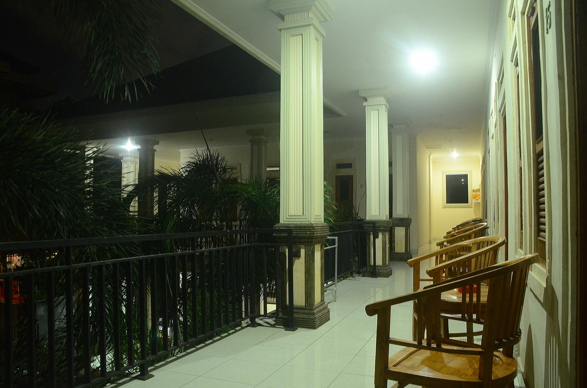 Budget Door Legian Inn Kuta Lombok Kültér fotó