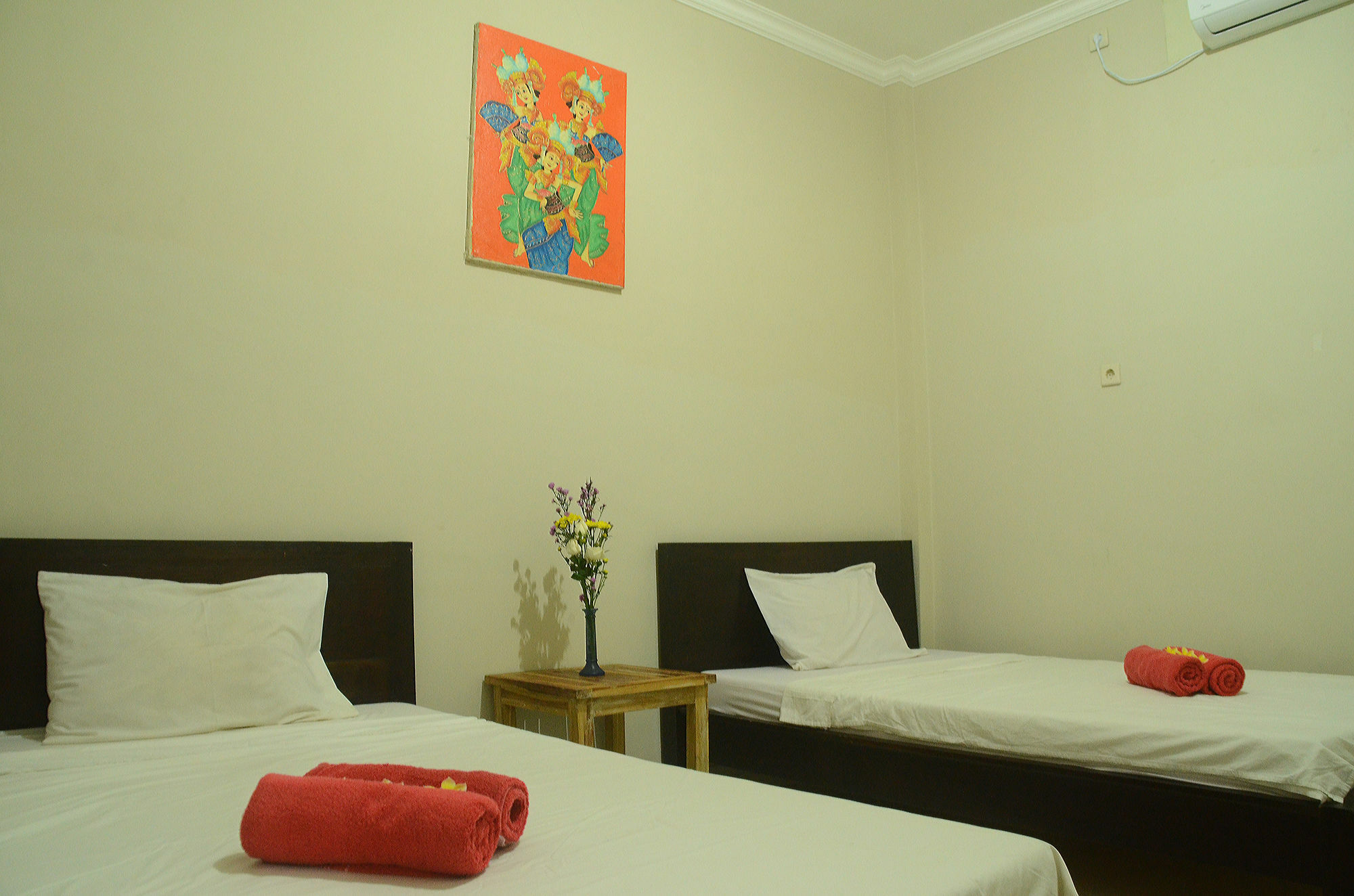Budget Door Legian Inn Kuta Lombok Kültér fotó